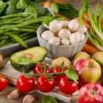 ¡Descubre los nutrientes esenciales para una salud óptima en la dieta vegetariana y vegana!