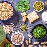 Explora la diversidad culinaria con platos vegetarianos y veganos icónicos para deleitar tu paladar